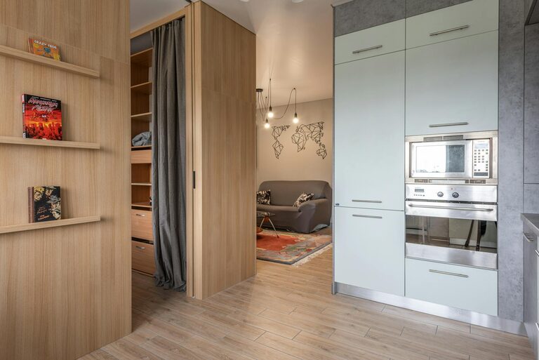Creative Ways to Organize Small Spaces for Better Living and Productivity